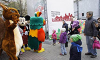 Сразу несколько детских фестивалей открыли летний сезон в Воронцовском парке